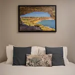 Isabella Hotel