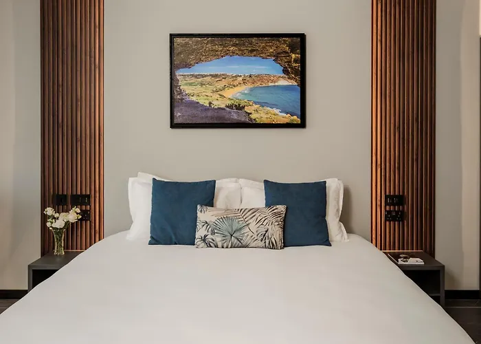 Isabella فندق Gzira